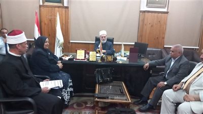 استعراض تقارير الامتحانات وآخر مستجدات العملية التعليمية بأزهر سوهاج