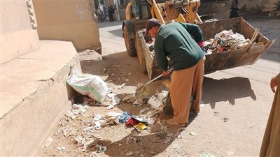 حملات مكثفة للنظافة ورفع الإشغالات وتحسين المظهر الحضاري بمركزي إطسا وطامية بالفيوم 