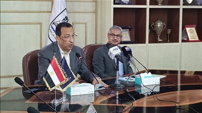 وزير الاتصالات: بني سويف نموذج مميز في توطين صناعة الإلكترونيات وتصديرها عالميًا