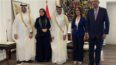 وزيرة الثقافة تبحث مع سفير قطر بالقاهرة تعزيز التعاون الثقافي