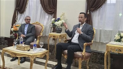 كيف تخطط وزارة الاتصالات لتمكين الشباب في عصر الذكاء الاصطناعي؟