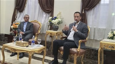 وزير الاتصالات: باقة الطفل توفر إنترنت آمن عبر المحمول والواي فاي