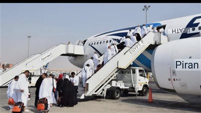  انطلاق أولى رحلات الجسر الجوى لمصر للطيران لحجاج بيت الله الحرام