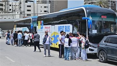حافلات جماهير الزمالك تتحرك لملعب برج العرب لمؤازرة الفريق أمام سموحة