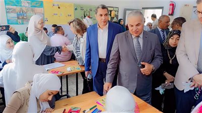 متابعة أنشطة طلاب مدرستي الأمل للصم والتربية الفكرية بالفيوم