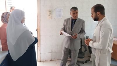 وكيل وزارة صحة بالمنيا يفاجئ وحدة 