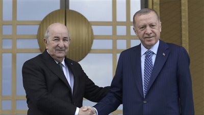 الرئيس الجزائرى يزور تركيا
