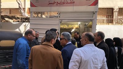 محافظ الدقهلية يتفقد منافذ بيع الخبز المدعم بالمنصورة 