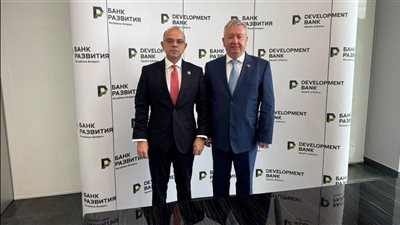 وزير الاستثمار يبحث مع بنك التنمية في بيلاروسيا تعزيز التعاون بين البلدين