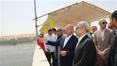 وزير النقل ومحافظ بني سويف يشهدان التشغيل التجريبي للمرحلة الأولى من مشروع محور الفشن التنموي 