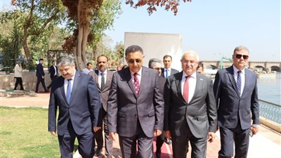محافظ القليوبية يستقبل سفير أذربيجان بالقناطر الخيرية 