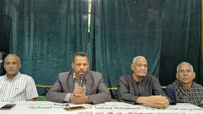 مدير تعليم ابو تشت يلتقي مجالس الأمناء وأولياء الأمور 
