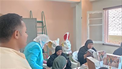 مبادرة لتقديم القوافل الطبية و الشمول المالي بمركز شباب الكوم الأحمر بفرشوط 