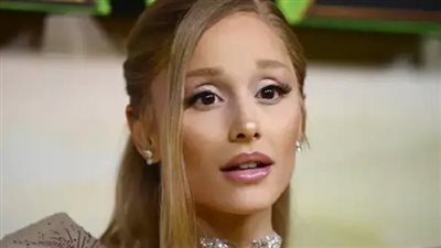 أريانا جراندي تكشف موعد ألبوم “Petal” وتعود بقوة إلى الساحة الموسيقية