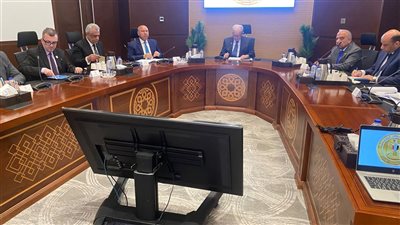 نائب رئيس الوزراء يناقش بعض التعديلات المقترحة لقانون شركات قطاع الأعمال العام