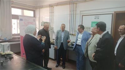 جامعة قناة السويس تفتتح مركز لدراسات التجميل وريادة الأعمال