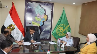 محافظ القليوبية يبحث شكاوى المواطنين في لقاء جماهيري بشبين القناطر