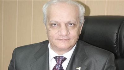 وزير اﻵثار يبحث مع سفير إيطاليا التعاون الأثرى