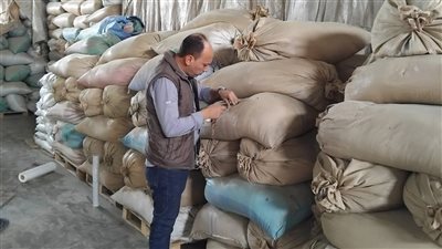 ضبط 95 مخالفة في حملات تموينية على الأسواق بالفيوم 