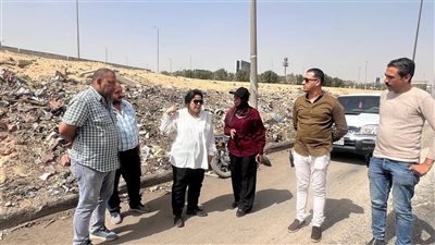 نائب محافظ القاهرة تتابع أعمال رفع كفاءة عدد من الشوارع خلف سوق العبور بحي السلام ثان 