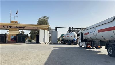 عاجل.. الهلال الأحمر المصري يطلق قافلة «زاد العزة» 195 لدعم الأشقاء الفلسطينيين