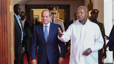 الرئيس السيسي يلتقي نظيره الأوغندي ويتبادلان الرؤى بشأن عدد من القضايا