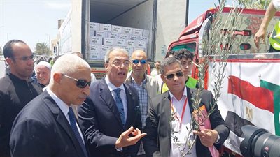 قافلة «الوفد» تعالج عشرات الحالات فى التخصصات النادرة