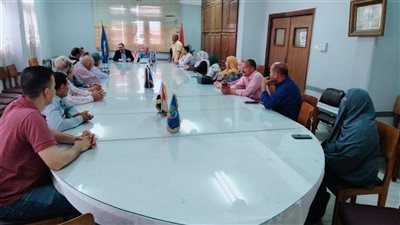 ندوة عن التأثيرات البيئية  والإستخدام الأمن للمبيدات بزراعة البحيرة 