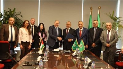 الأكاديمية العربية توقع بروتوكول تعاون مع جامعة العقبة للتكنولوجيا لتعزيز التعاون المشترك