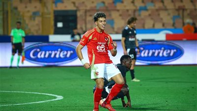 الأهلي يرد على اهتمام 