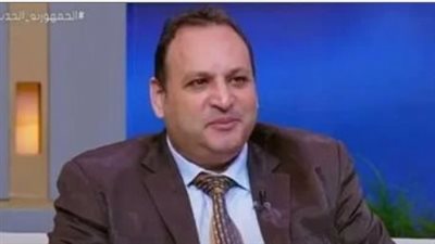 الدكتور عمرو صالح، أستاذ الاقتصاد السياسي    