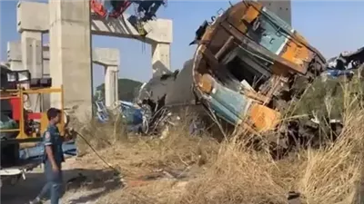 مصرع وإصابة أكثر من 20 شخصًا إثر اصطدام قطار بضائع بحافلة في تايلاند