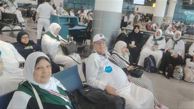 انطلاق ثاني أفواج حجاج الجمعيات الأهلية بالشرقية إلى الأراضي المقدسة