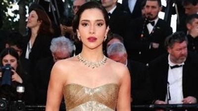 بلقيس فتحي تشبه حورية البحر وتنافس عارضات الأزياء العالميات