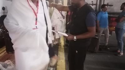  السياحة: لجنة ميدانية لأول مرة بمنطقة النوارية لاستقبال حافلات الحج البري منذ بداية الموسم