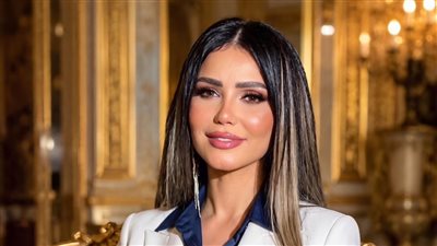 إيناس عز الدين تهنئ عادل إمام بعيد ميلاده وتكشف أسرار كواليس مسرحية 