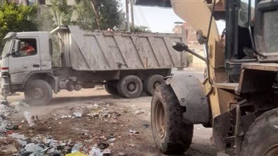 رفع 437 طن مخلفات والتعامل مع 14 بؤرة بمراكز الغربية