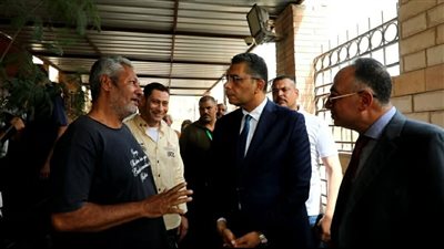محافظ البحر الأحمر يتفقد التأمين الصحي بالغردقة لمتابعة الخدمات الطبية