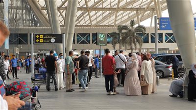 سفر الفوج الأول من بعثة حجاج نقابة المهندسين إلى الأراضي المقدسة.. صور