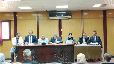 لجنة القيادات بتعليم البحيرة تجري مقابلات 84 متقدمًا لشغل وظيفة وكيل إدارة