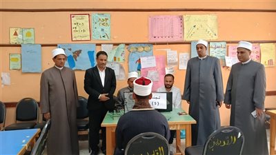 مركز تطوير معلمي القرآن بالجامع الأزهر يواصل اختبارات المقارئ بمقره في أسيوط