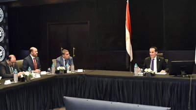 وزير الاستثمار يوجه بتعزيز المسئولية المجتمعية للشركات والهيئة العامة للاستثمار