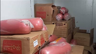 ضبط 1000 كيلو لانشون منتهى الصلاحية بقنا 