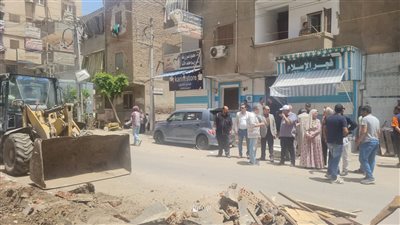 حملات مكثفة لرفع الإشغالات بحي شرق المنصورة
