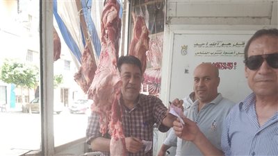 ضبط أطنان سلع مجهولة المصدر ولحوم مذبوحة خارج المجازر بالشرقية قبل العيد