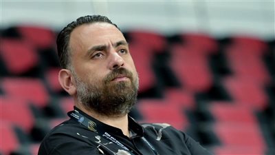 جون إداورد بعد التتويج بالدوري..يحيا الزمالك 