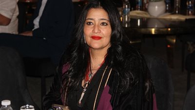 الفنانة التشكيلية شاليمار شربلتي