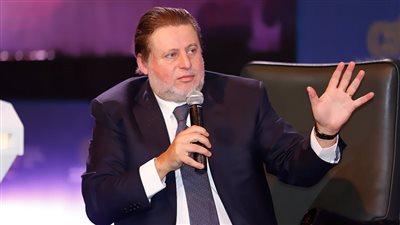 كواليس تثبيت الفائدة