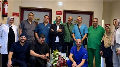 مستشفى رشيد يستضيف خبيرًا دوليًا في جراحات النساء والتوليد