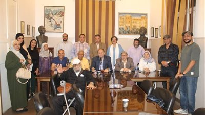 احتفاء بالأدب الساخر وفن الكاريكاتير.. شعبة الفصحى تنظم ندوة باتحاد الكتاب